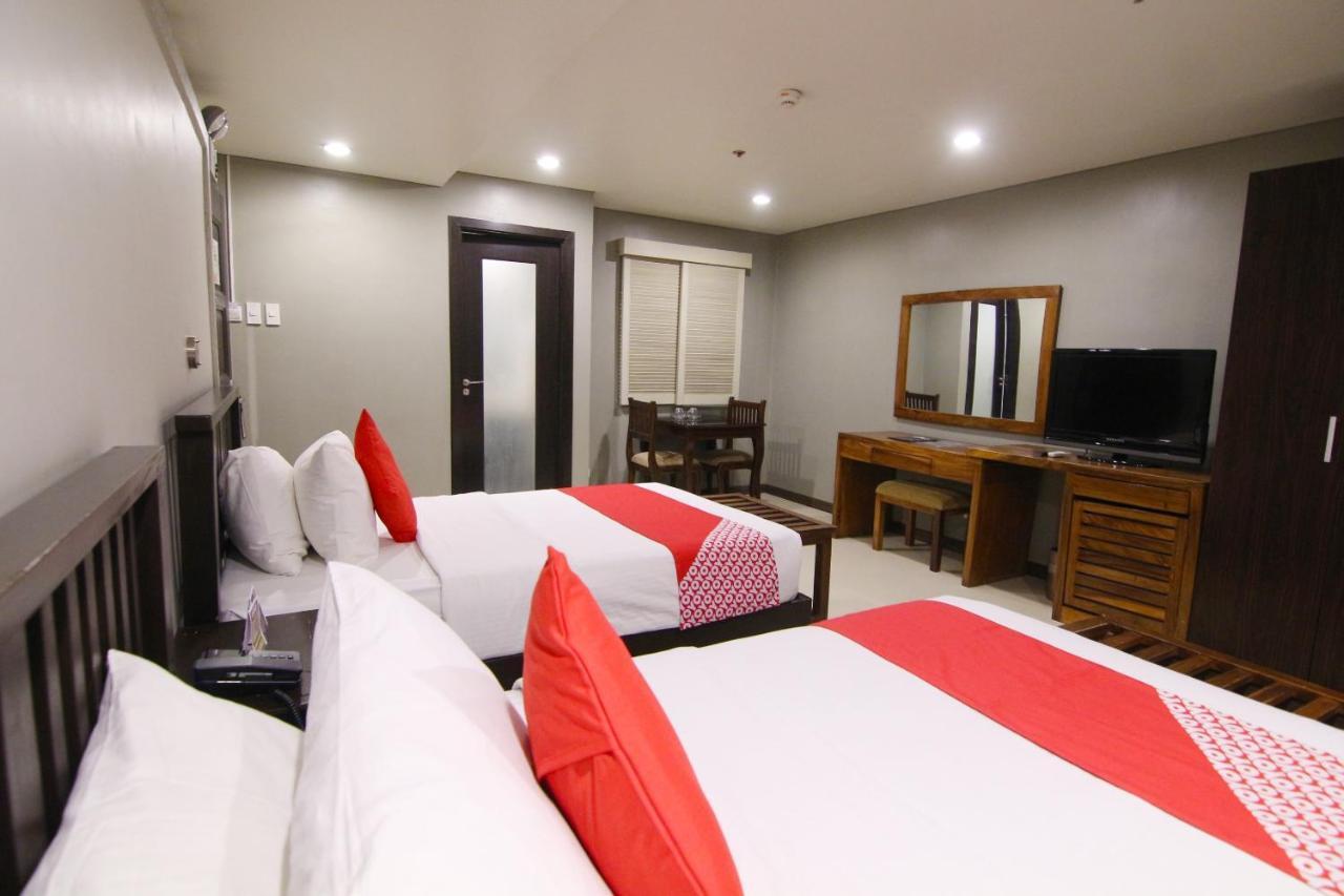 Oyo 103 Artina Suites Hotel Makati City Exteriér fotografie