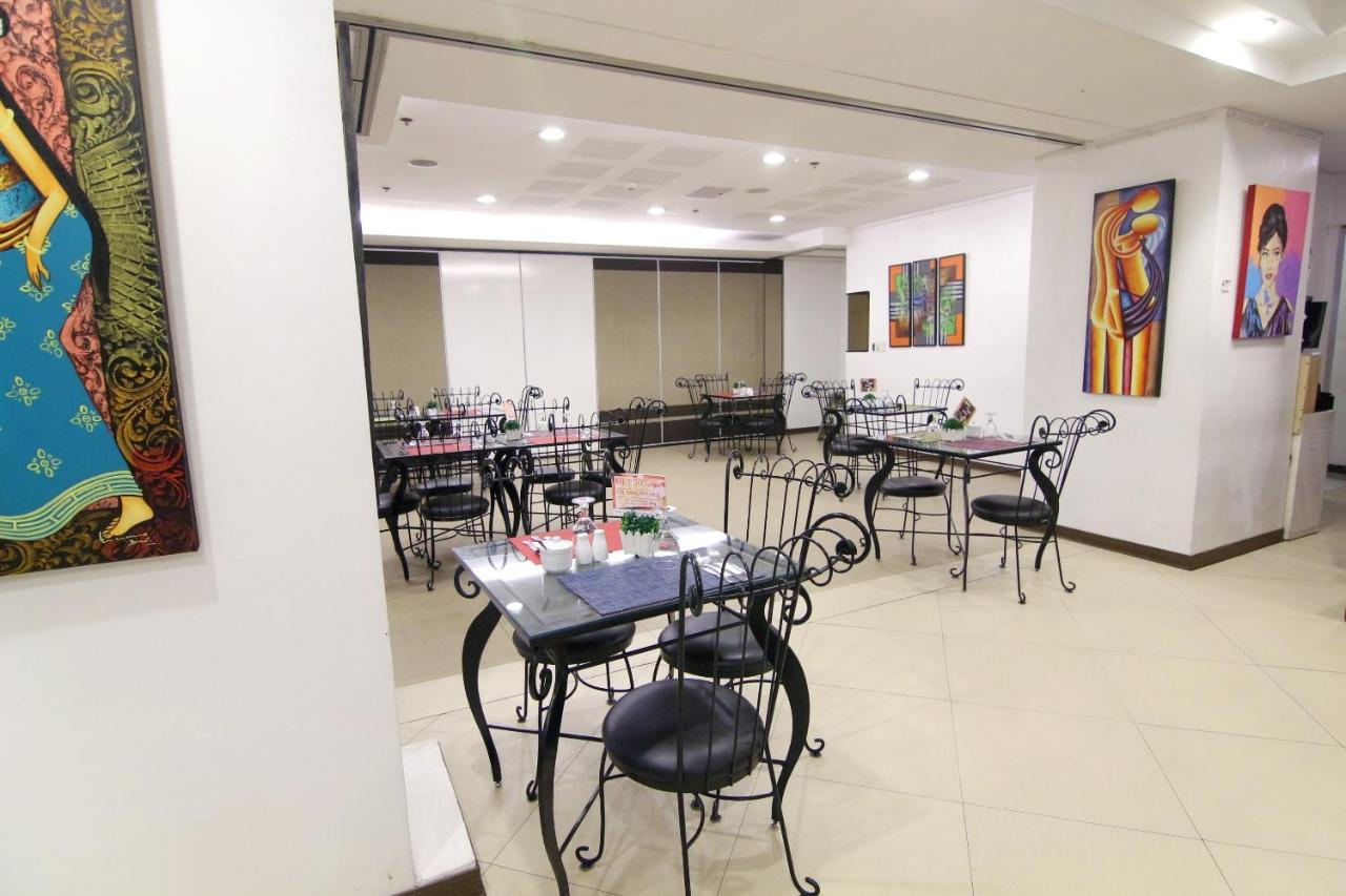 Oyo 103 Artina Suites Hotel Makati City Exteriér fotografie
