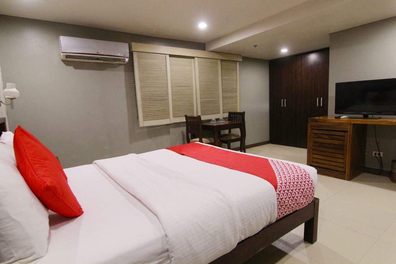 Oyo 103 Artina Suites Hotel Makati City Exteriér fotografie