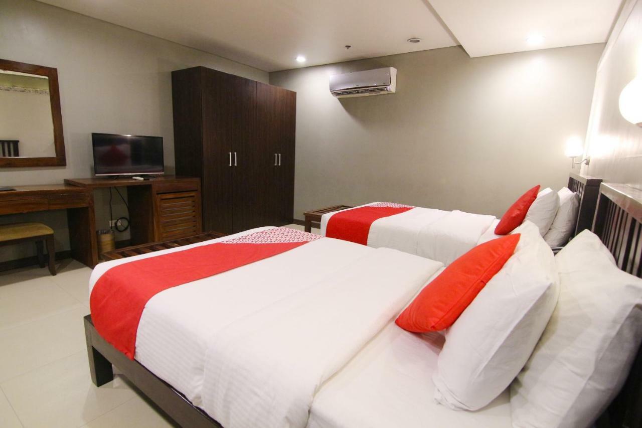 Oyo 103 Artina Suites Hotel Makati City Exteriér fotografie