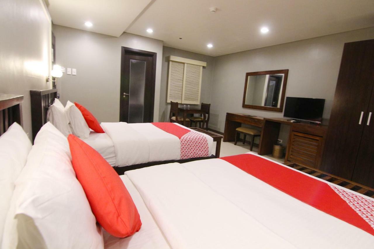 Oyo 103 Artina Suites Hotel Makati City Exteriér fotografie