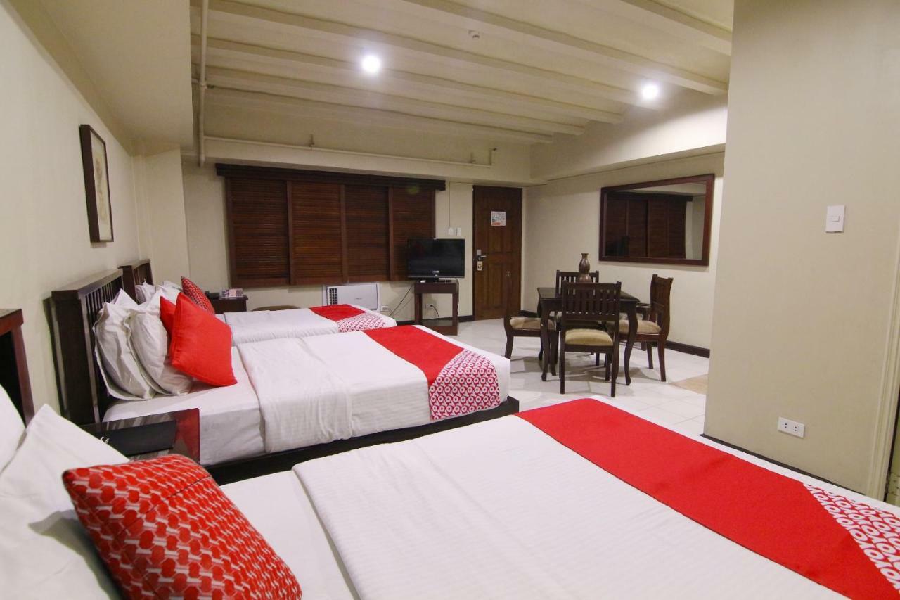 Oyo 103 Artina Suites Hotel Makati City Exteriér fotografie